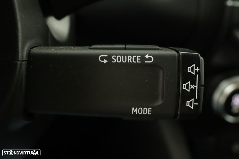 Renault Captur 1.0 TCe Techno Bi-Fuel - 19
