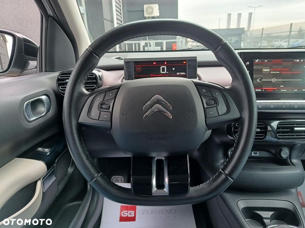 Citroën C4 Cactus 1.2 PureTech Shine S&S - 19