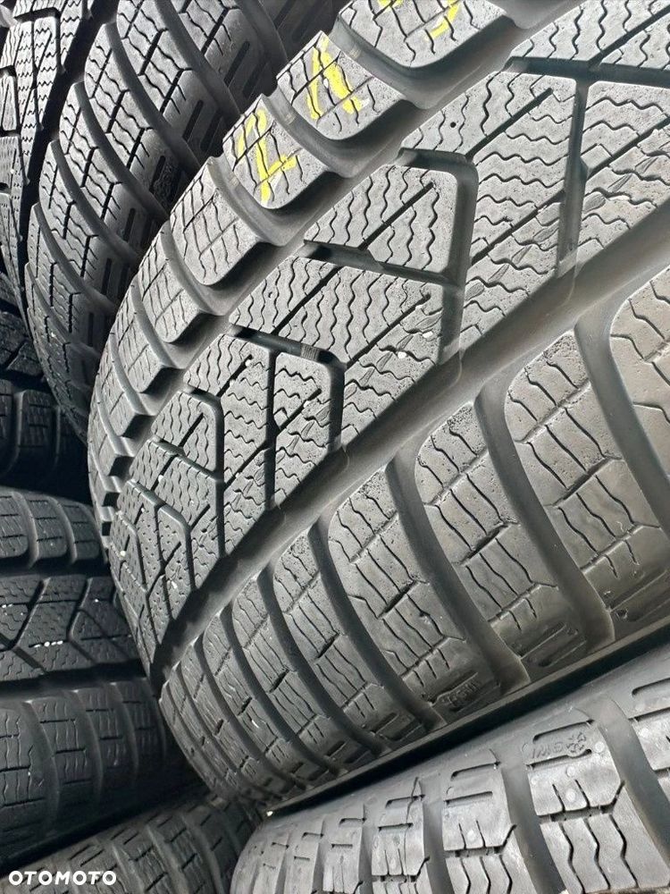 215/55r17 Pirelli SottoZero 3_7,4mm_4szt_(31) - 7