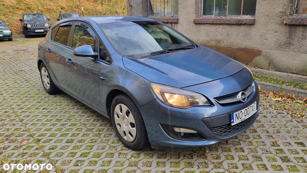 Opel Astra - 2