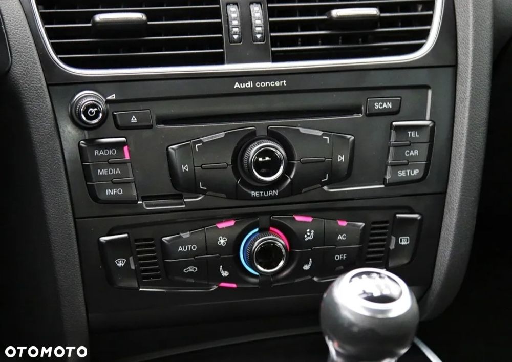 Audi A4 Avant 2.0 TDI DPF quattro Ambiente - 16