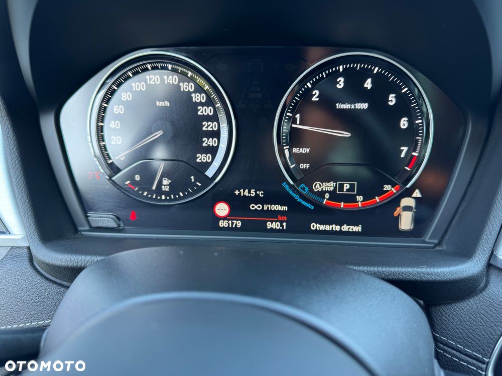 BMW X1 xDrive28i Sport Line - 35