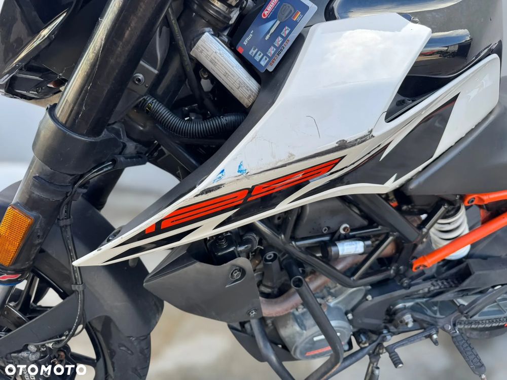 KTM Duke 125 - 14