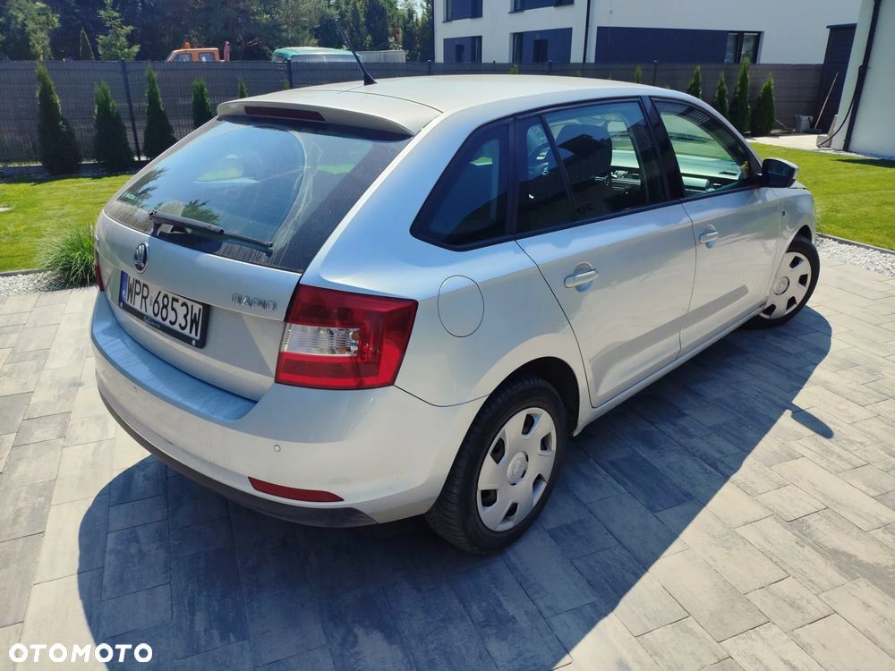 Skoda RAPID - 11