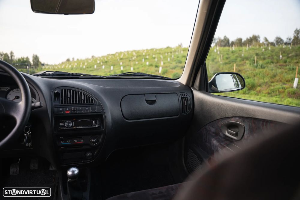 Citroën Saxo 1.6i 16V Cup - 14