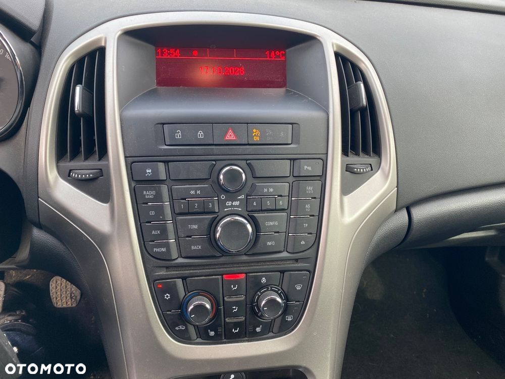 Opel Astra - 32