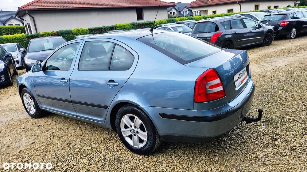 Skoda Octavia 1.6 Family Plus - 18