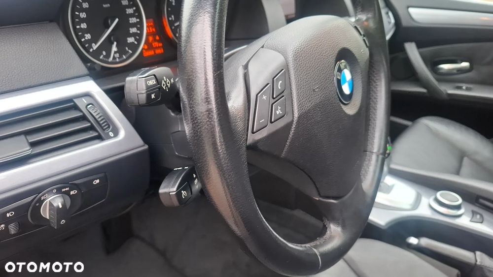 BMW Seria 5 525i - 16