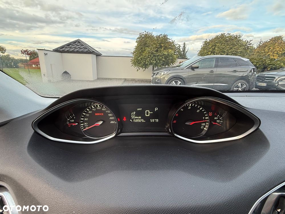 Peugeot 308 1.6 BlueHDi Allure S&S EAT6 - 25