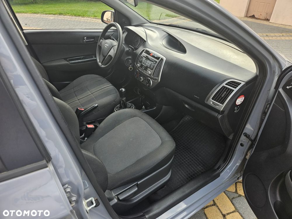 Hyundai i20 1.25 Classic + - 17