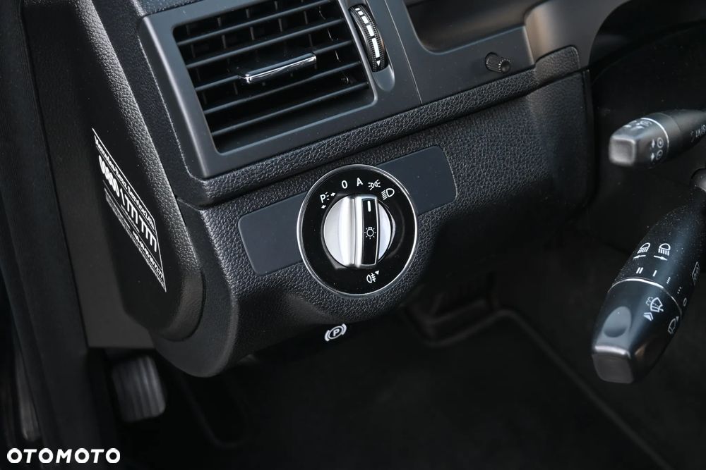 Mercedes-Benz Klasa C 350 CDI DPF 7G-TRONIC BlueEFFICIENCY Avantgarde - 27