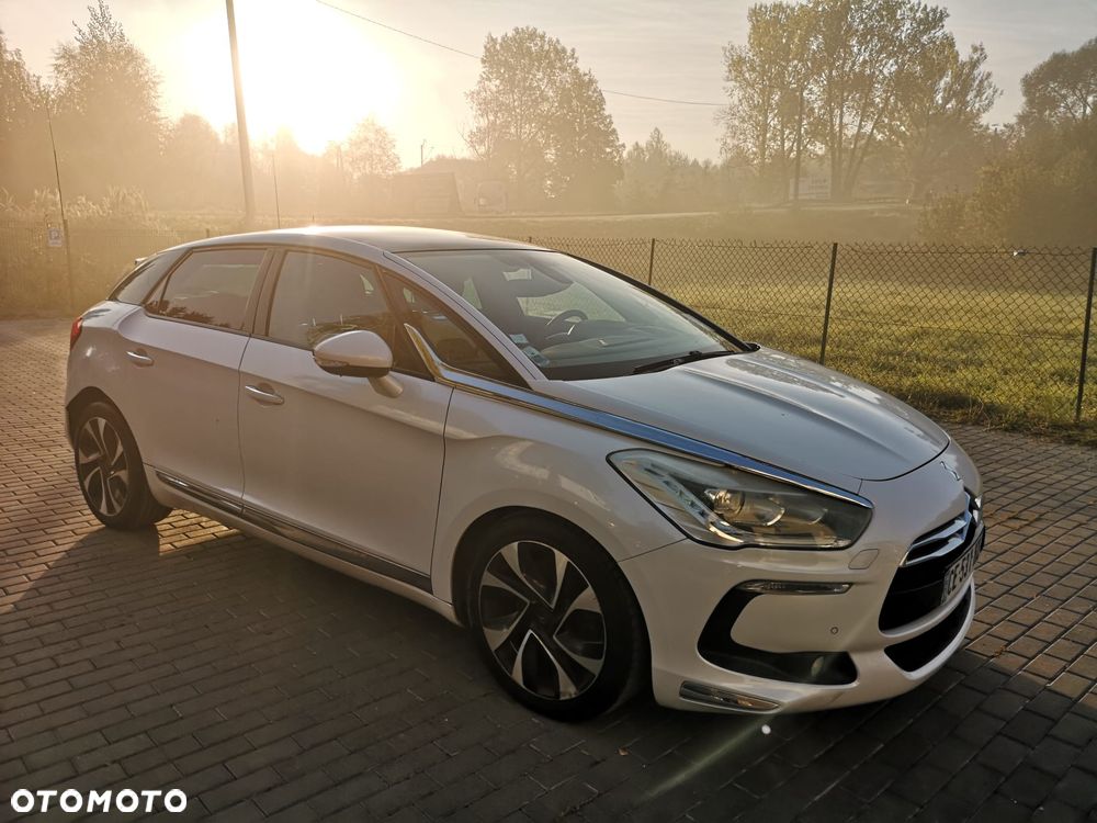 Citroën DS5 HDi 165 Business - 14