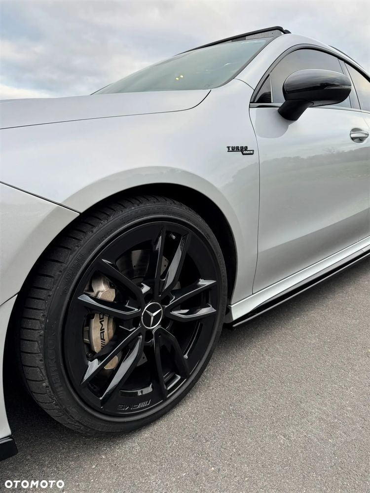 Mercedes-Benz CLA AMG 35 4Matic AMG Speedshift 7G-DCT - 38