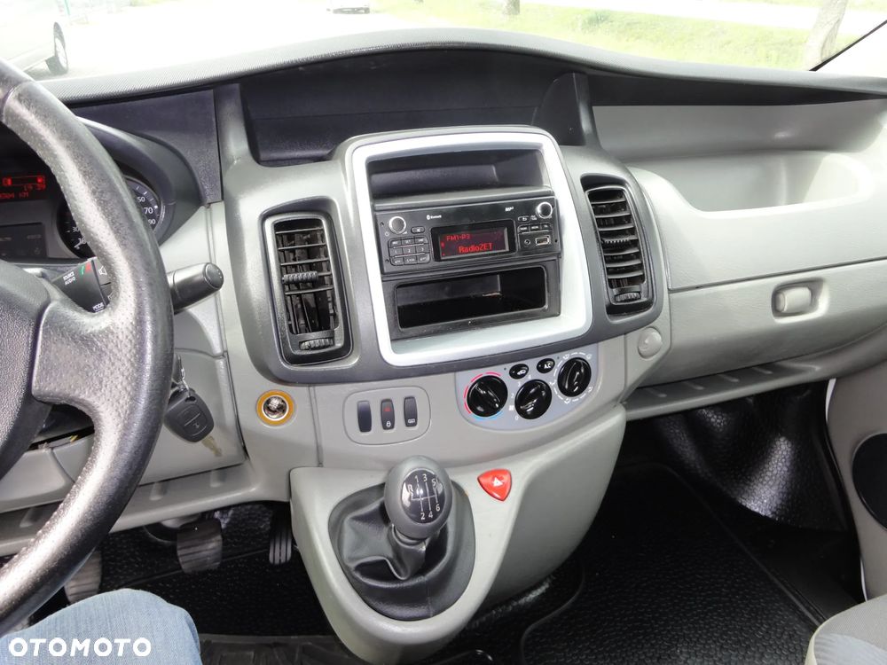 Renault Trafic - 10
