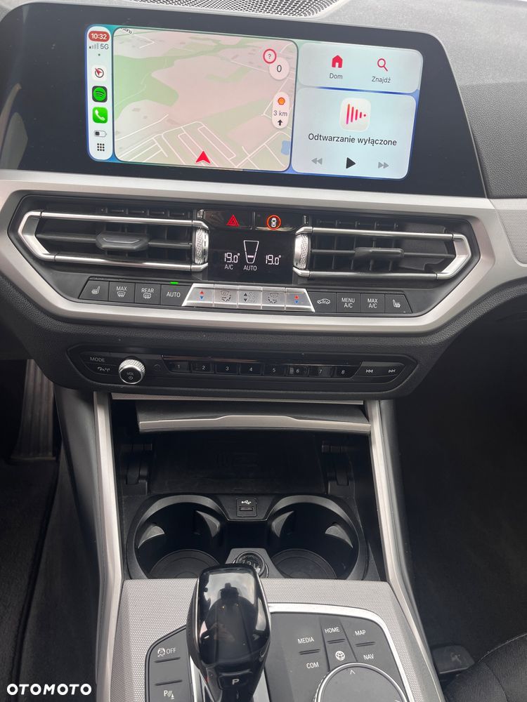 BMW Seria 3 320i xDrive Edition M Sport Shadow - 19
