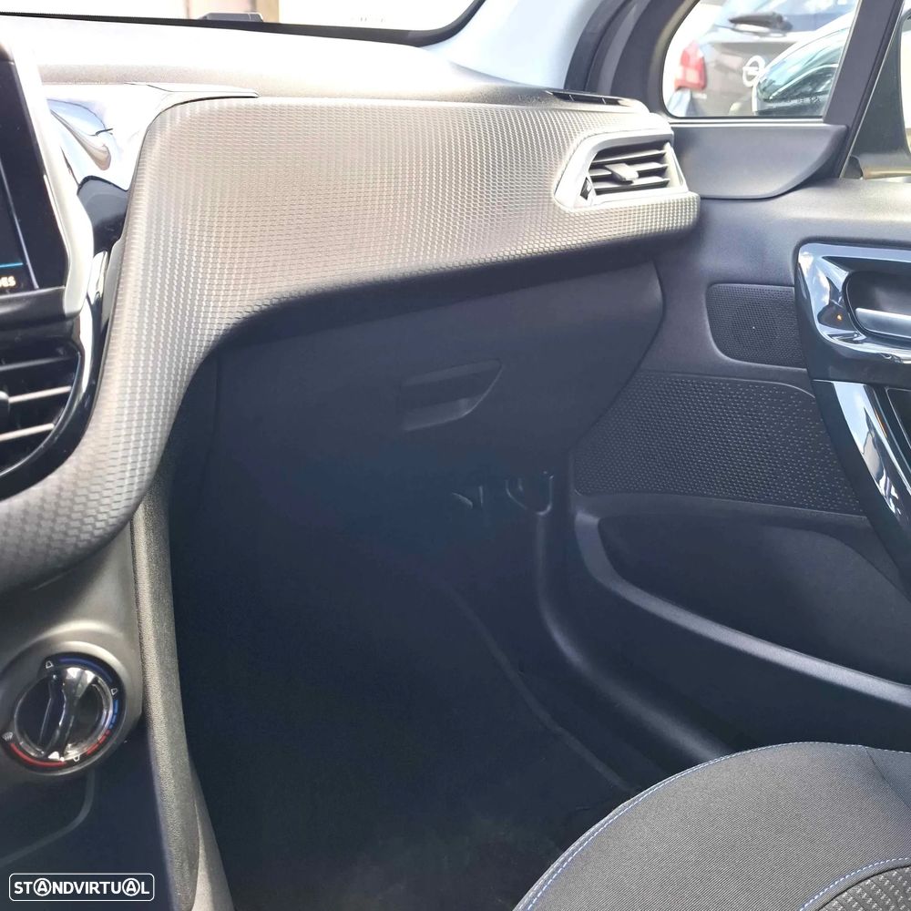 Peugeot 208 1.6 BlueHDi Allure - 27