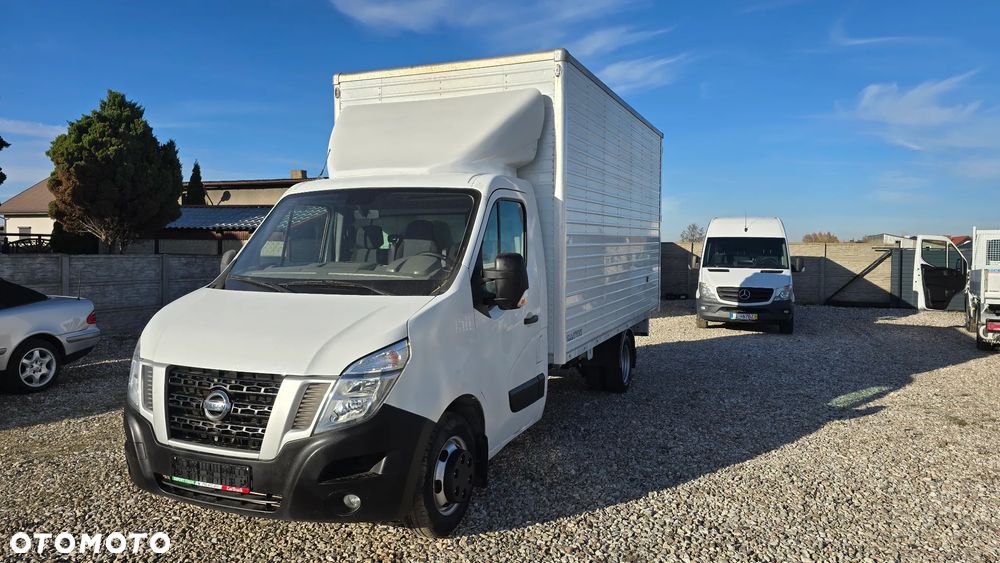 Nissan NV 400 BLIŹNIAK 137000 km !!