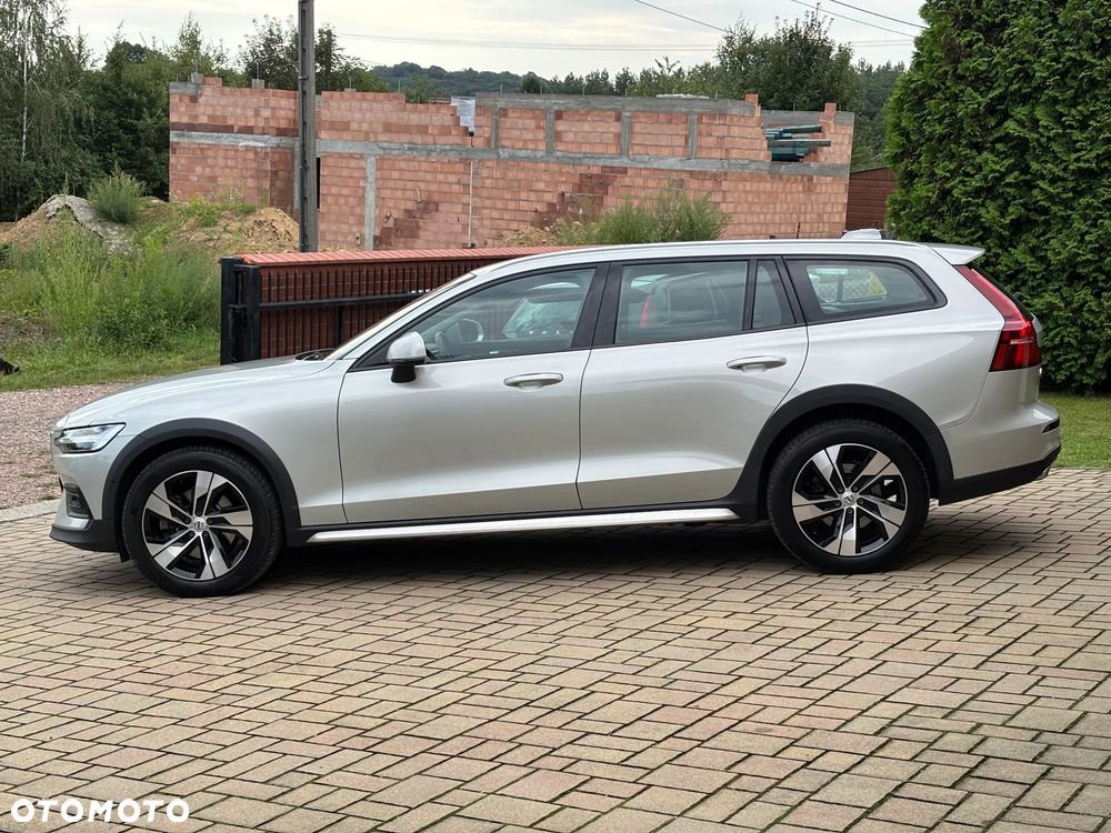 Volvo V60 Cross Country B4 D AWD Geartronic Pro - 10