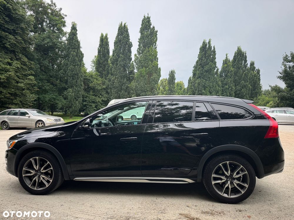 Volvo V60 Cross Country - 7