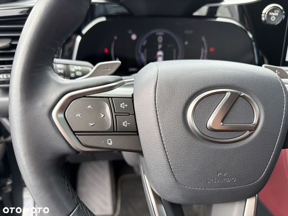 Lexus NX 350h Omotenashi AWD - 26