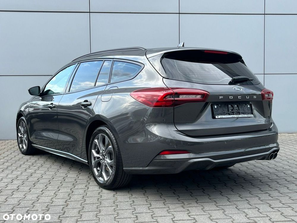 Ford Focus 1.5 EcoBlue Start-Stopp-System ST-LINE - 11