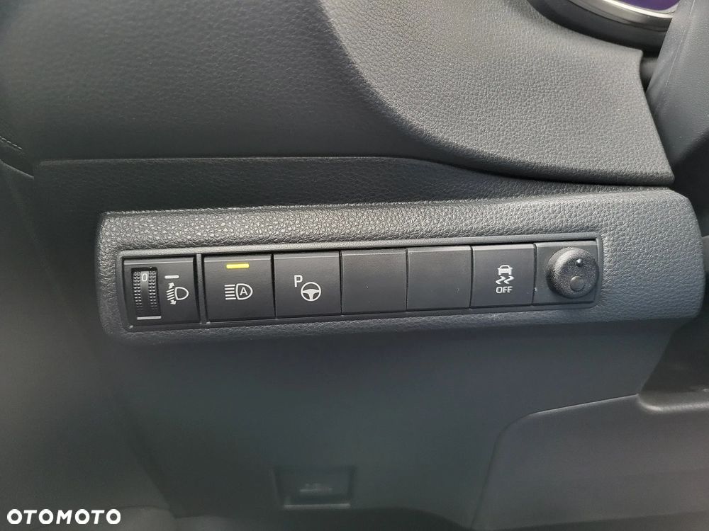 Toyota Corolla 1.8 Hybrid Comfort - 17