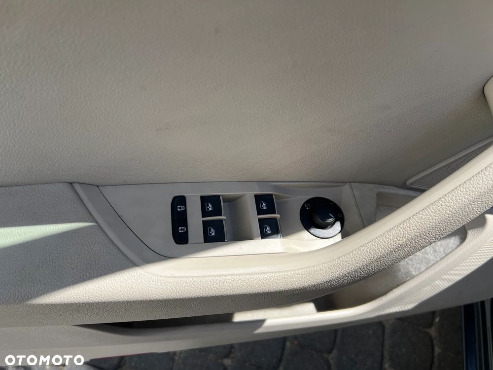 Skoda Superb 2.0 TDI Ambition DSG7 - 8