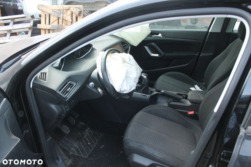 Peugeot 308 - 5
