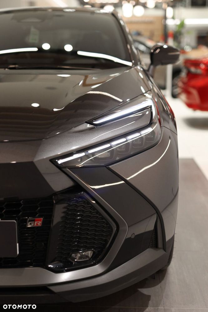 Toyota C-HR - 13