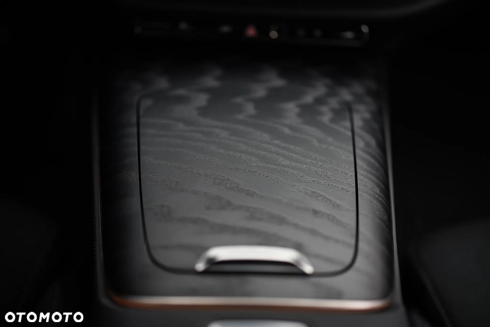 Mercedes-Benz Klasa E 200 9G-TRONIC Edition AMG Line - 8