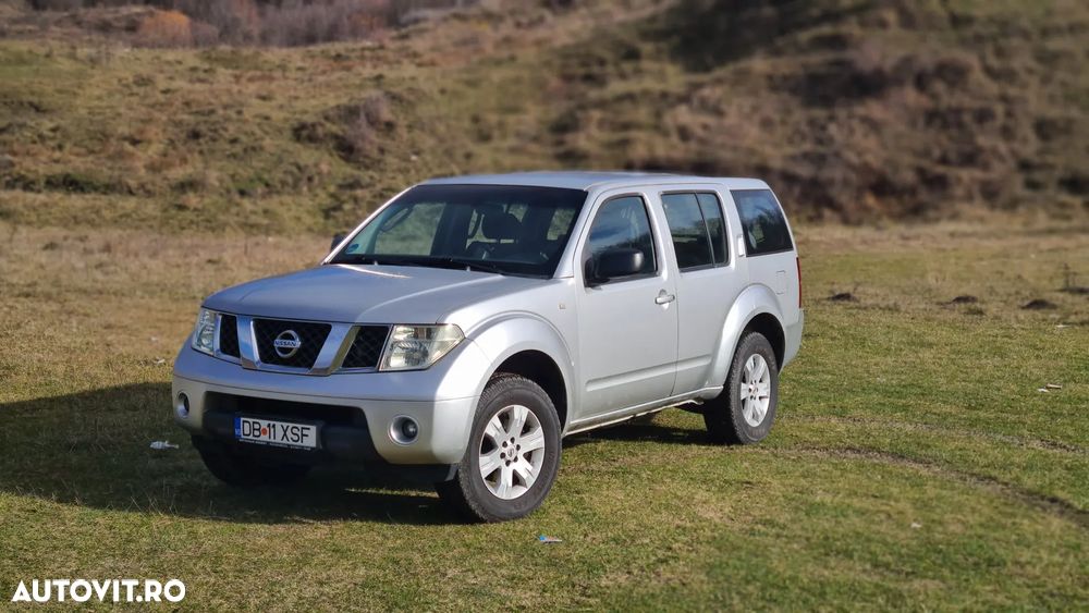 Nissan Pathfinder 2.5 dCi Comfort - 12