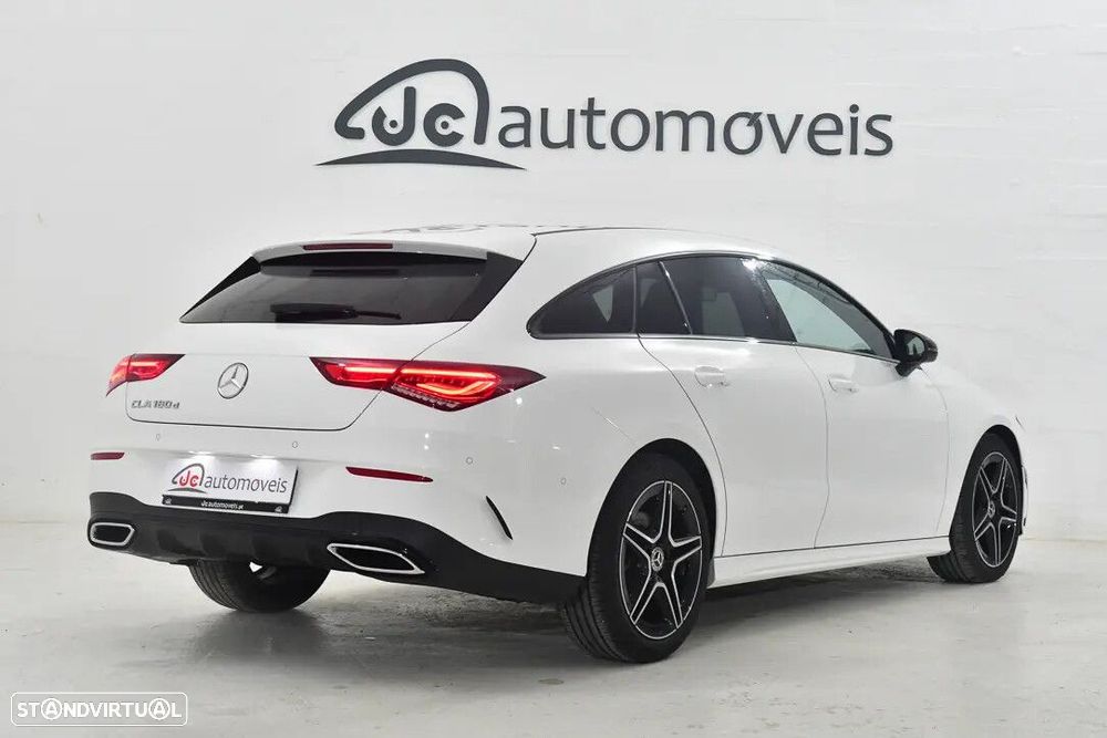 Mercedes-Benz CLA 180 d Shooting Brake AMG Line Aut. - 2