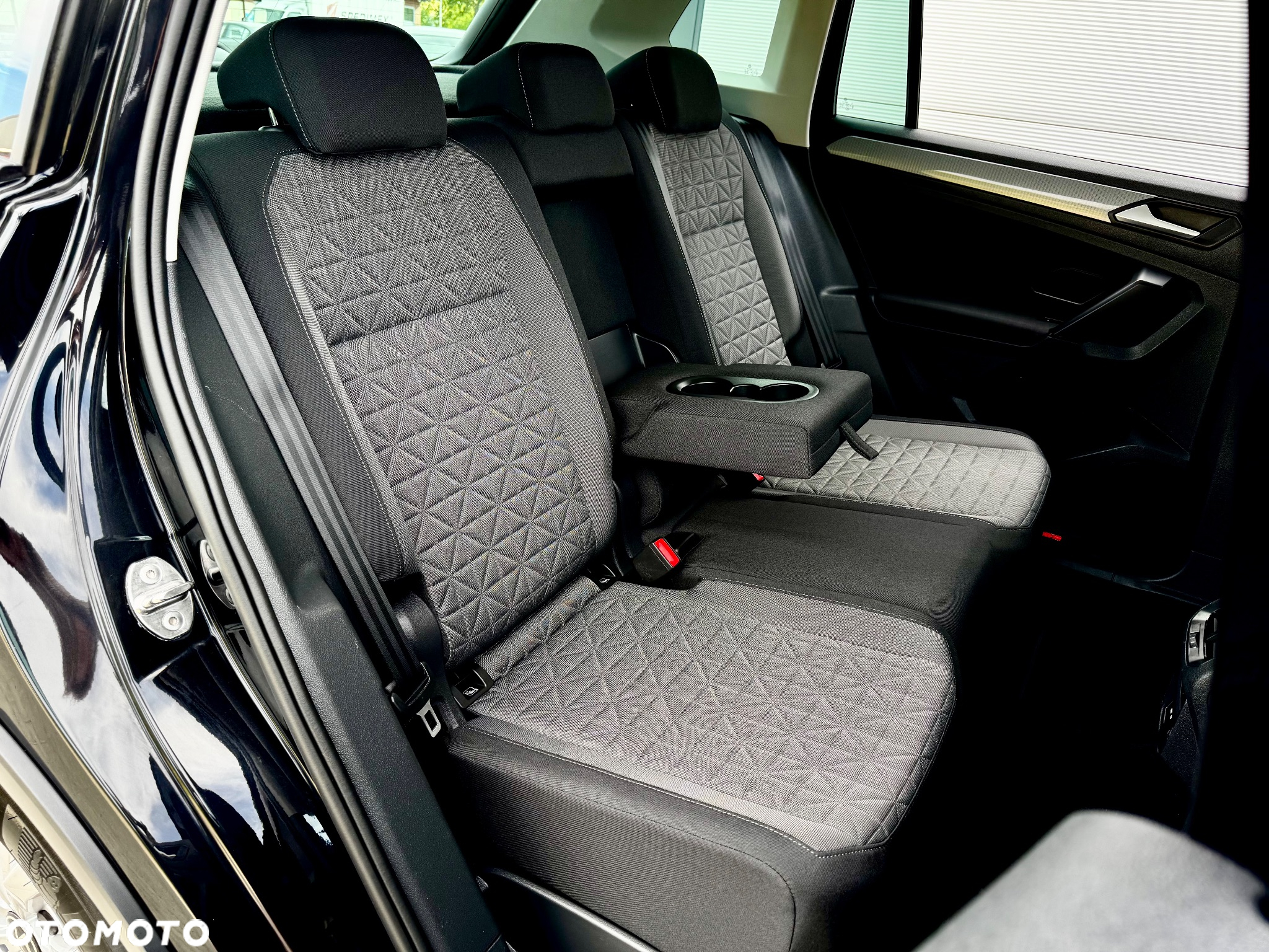 Volkswagen Tiguan - 30