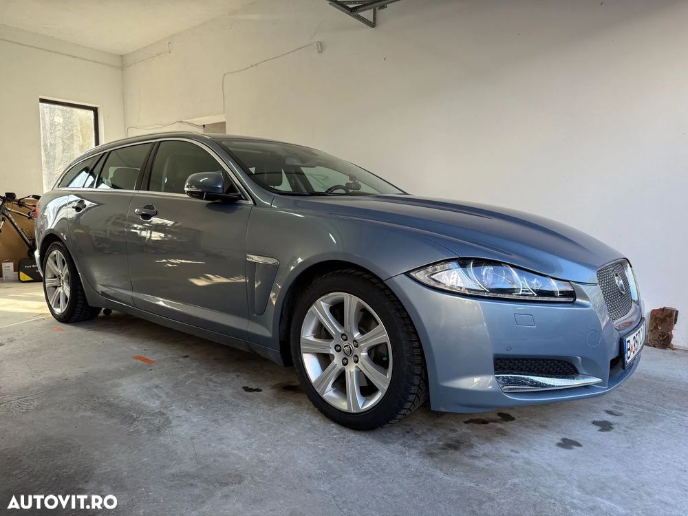 Jaguar XF 2.2D Premium Luxury - 7