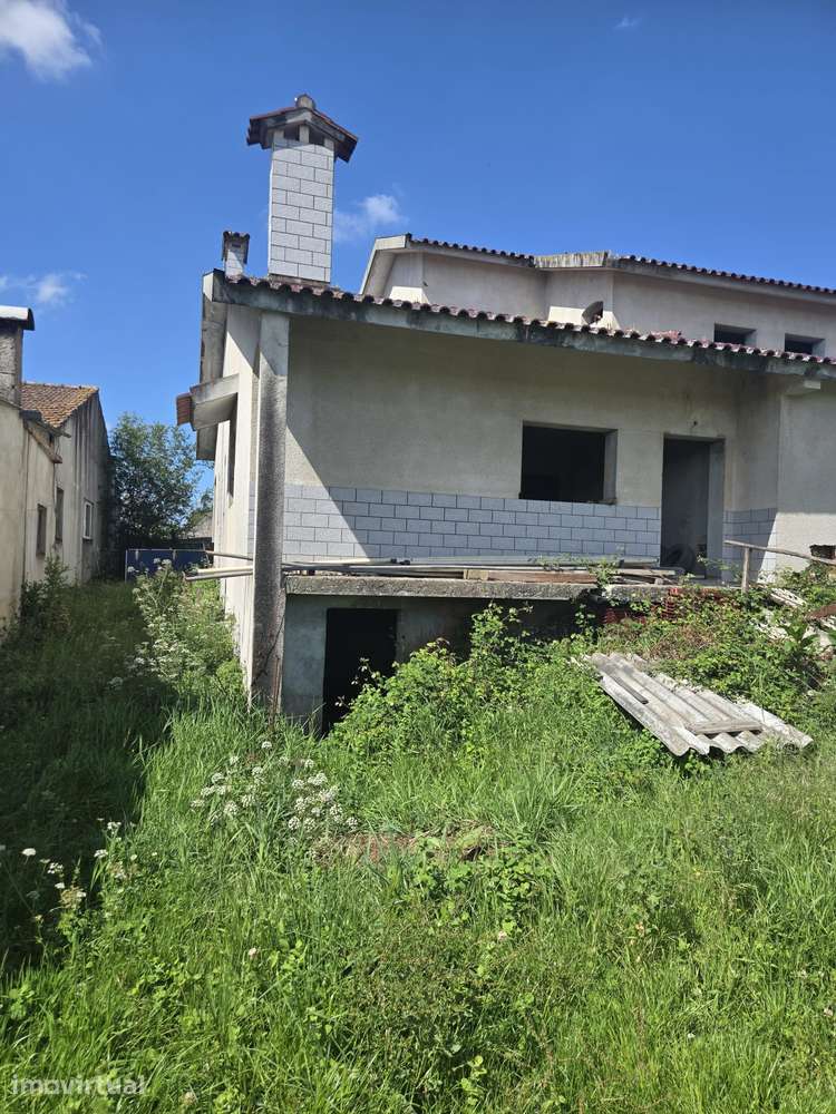 Terreno para construção com 955m2 com casa pronta de pedreiro. - Grande imagem: 4/22