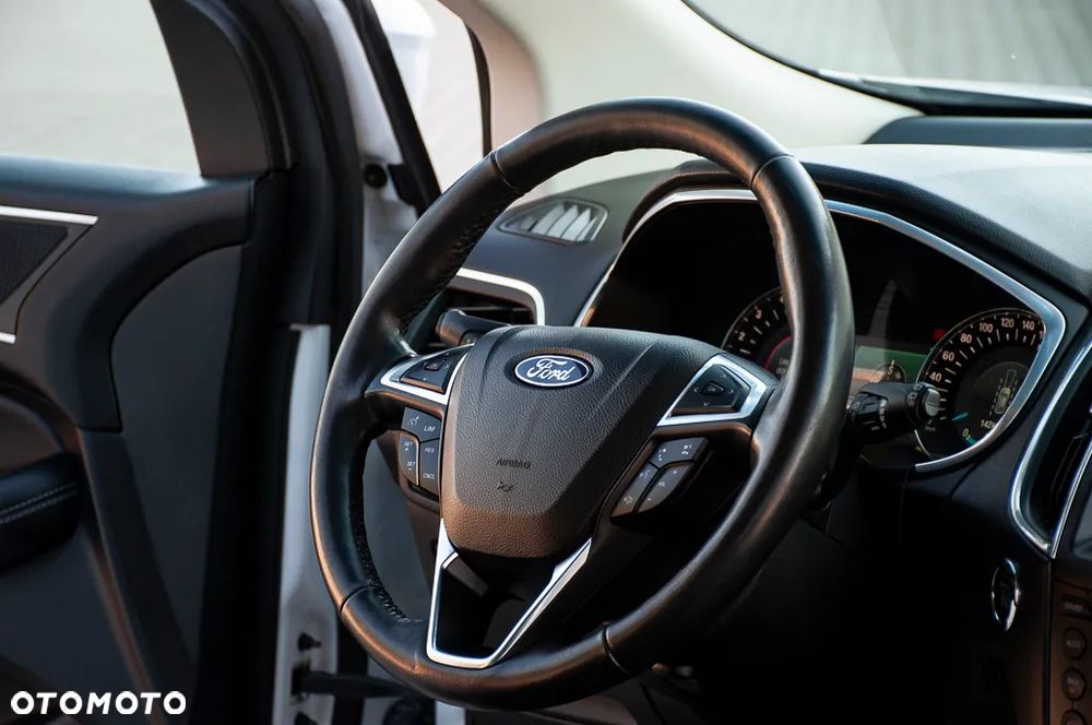Ford Edge 2.0 TDCi 4x4 Titanium - 7