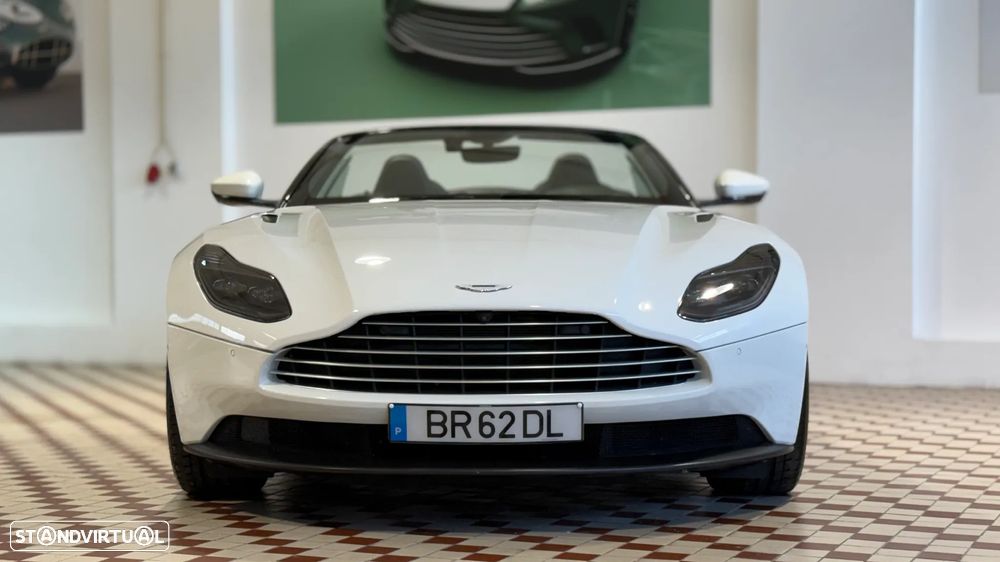 Aston Martin DB11 Volante V8 Auto - 3