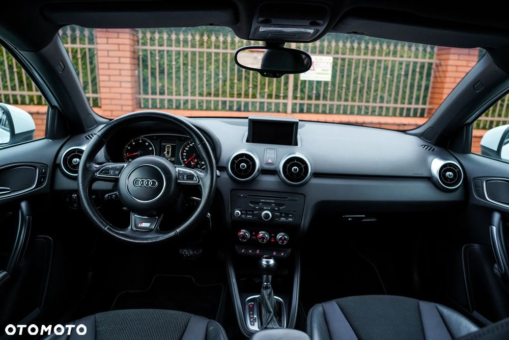 Audi A1 Sportback 1.4 TFSI S tronic S line Sportpaket - 5