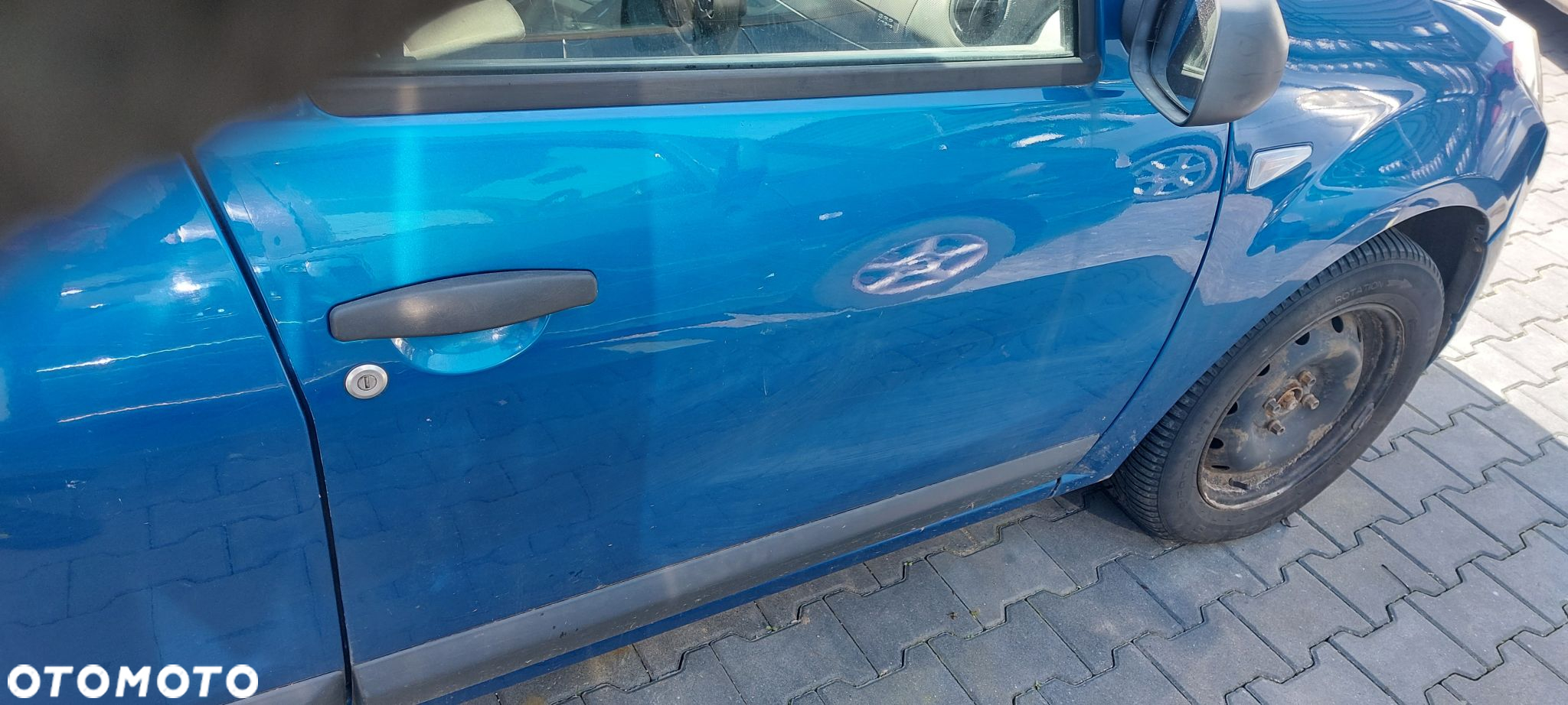 DRZWI KOMPLETNE PRAWY PRZÓD DACIA SANDERO I TERNA 5D - 7