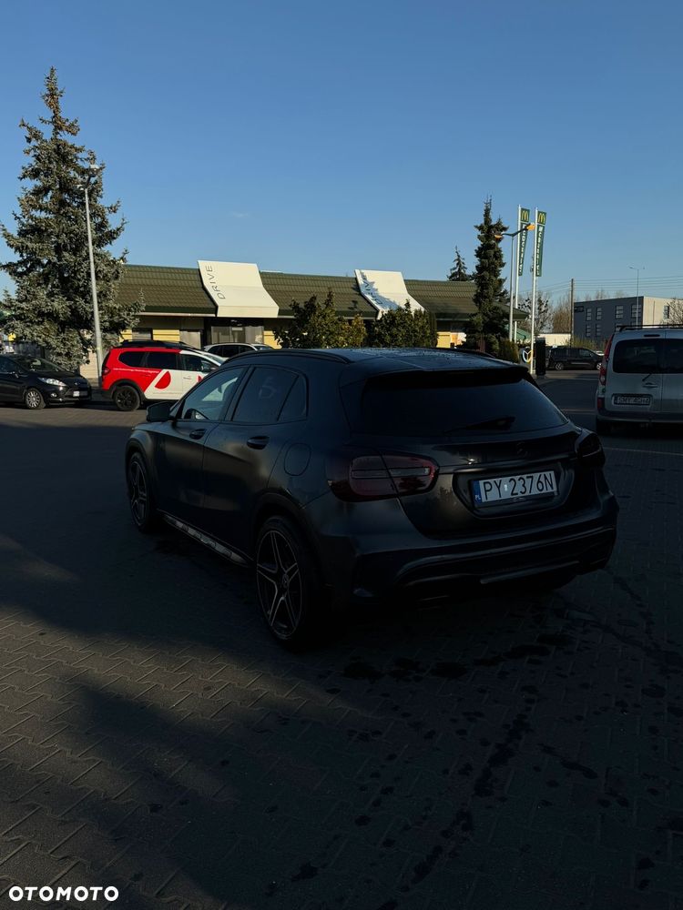 Mercedes-Benz GLA 220 CDI 4Matic 7G-DCT AMG Line - 8