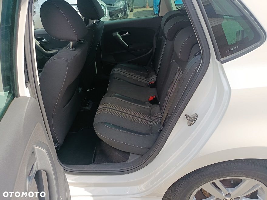 Volkswagen Polo 1.6 TDI MATCH - 14