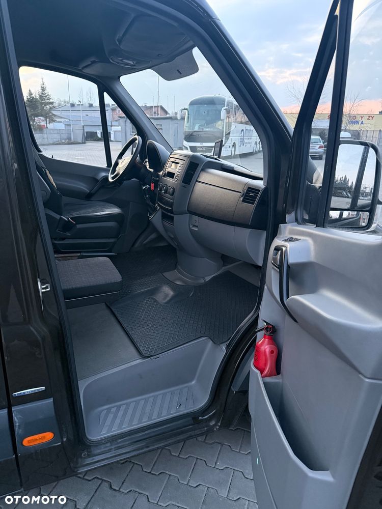 Mercedes-Benz Sprinter - 8