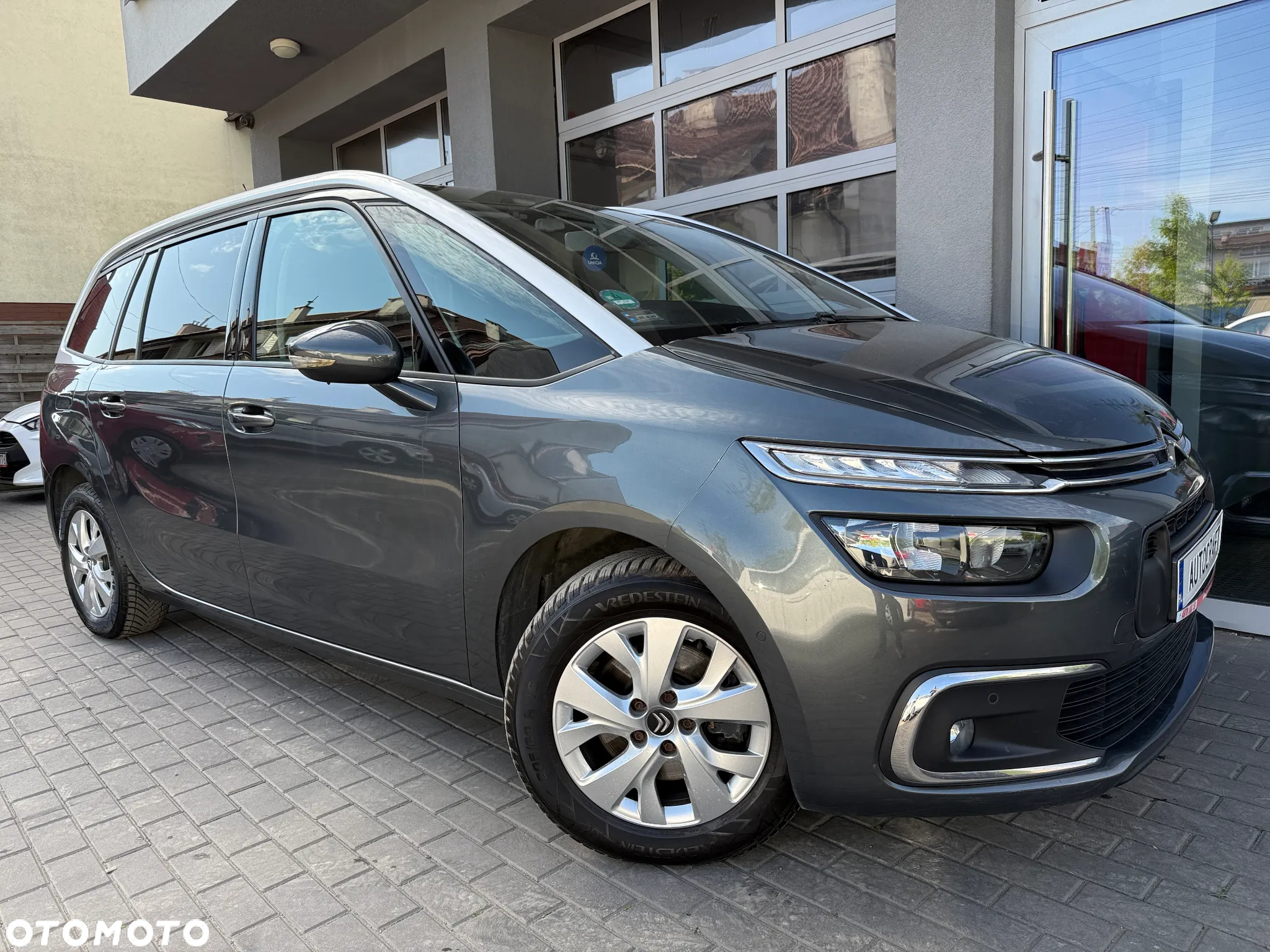 Citroën C4 Grand Picasso 1.6 THP MoreLife S&S EAT6 - 24