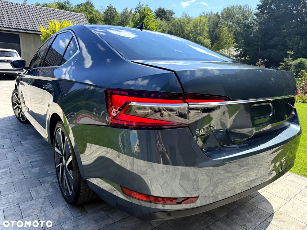 Skoda Superb 2.0 TDI SCR 4x4 Sportline DSG - 13