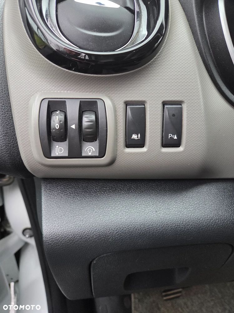 Renault Trafic - 12