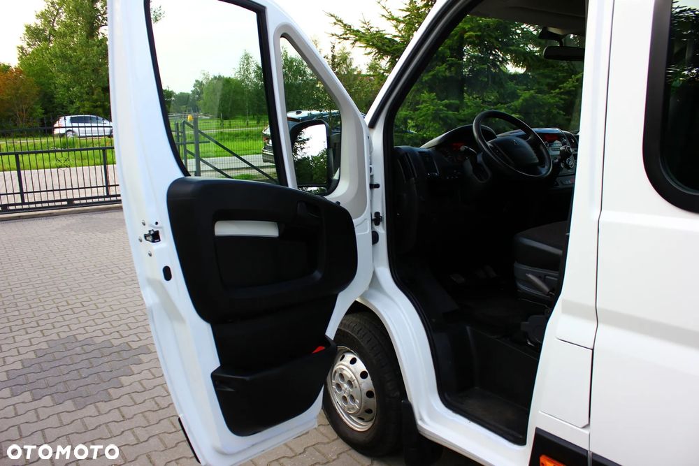 Peugeot BOXER 2.2 HDI 165KM BRYGADÓWKA 7 OSOBOWA +PAKA Z PLANDEKĄ - 20