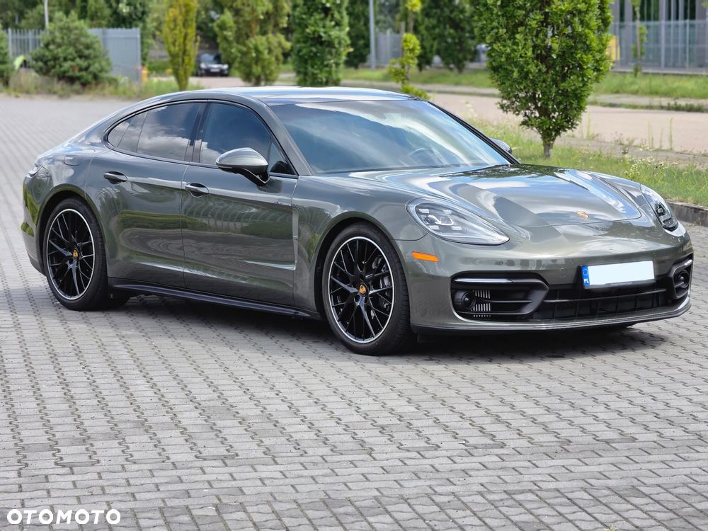Porsche Panamera 4 Platinum Edition - 4
