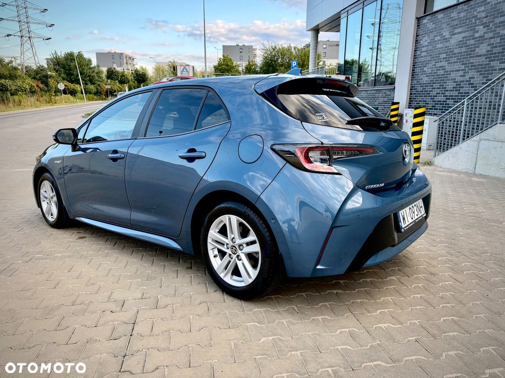 Toyota Corolla 1.8 Hybrid Comfort - 28