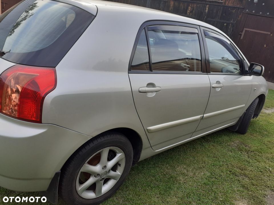 Toyota Corolla 2.0 D-4D Sol - 4