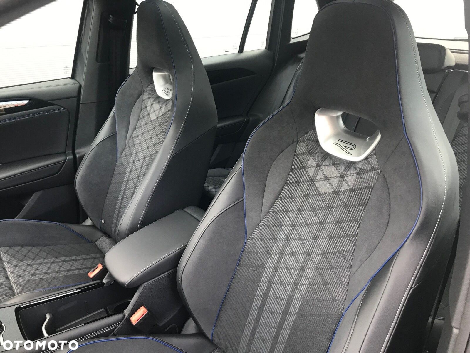Volkswagen Tiguan - 10